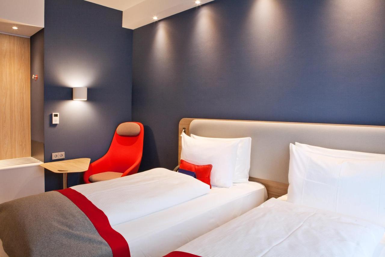 Holiday Inn Express - Goppingen, An Ihg Hotel Zewnętrze zdjęcie